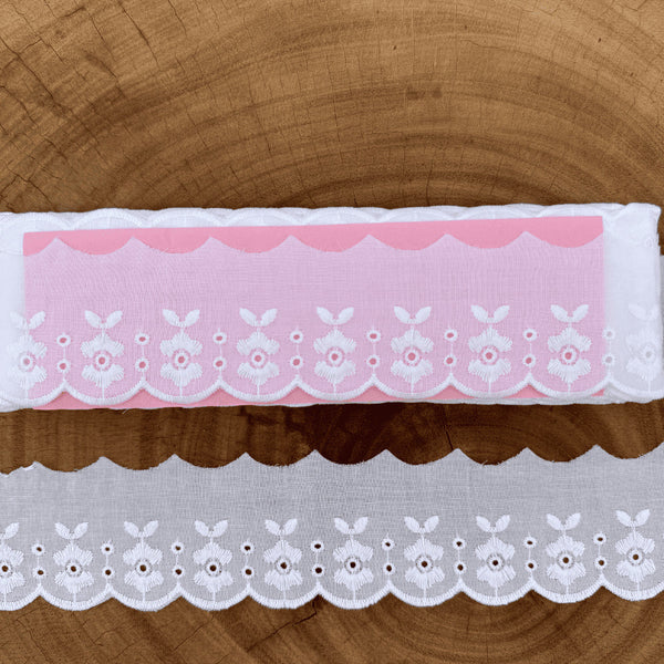 Bordado Inglês 100% algodão Branco - Largura: 5,1 centímetros - 13,7 Metros