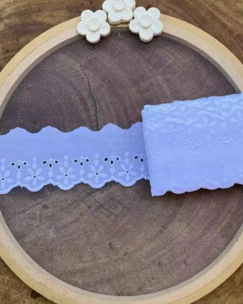 Bordado Inglês 100% algodão Branco - Largura: 5 centímetros - 10 Metros