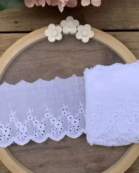 Bordado Inglês 100% algodão Branco - Largura: 10 centímetros